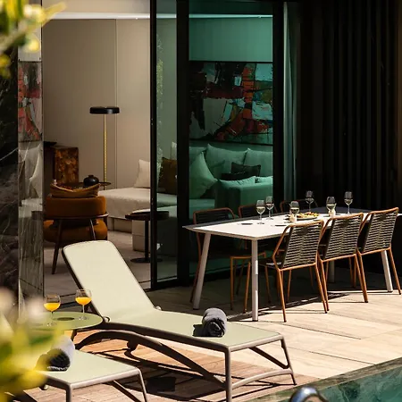 Savoy Monumentalis I By Madeira Dream