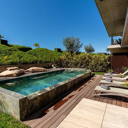 Savoy Monumentalis I By Madeira Dream 푼샬