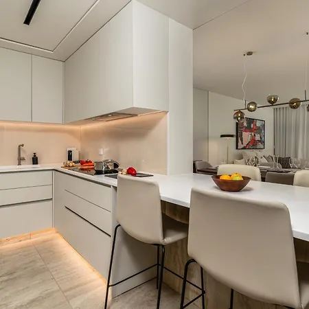 Апартаменты Savoy Monumentalis I By Madeira Dream *