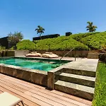 Savoy Monumentalis I By Madeira Dream